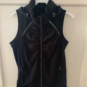 NWOT black hooded Lululemon vest
